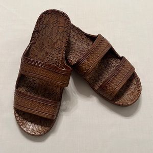 Slides Rubber Textured Brown Outdoor Wear Sandals Slippers Size 6